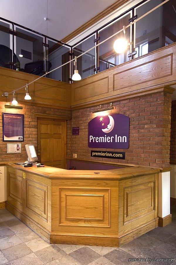 Premier Inn Tonbridge Exterior photo